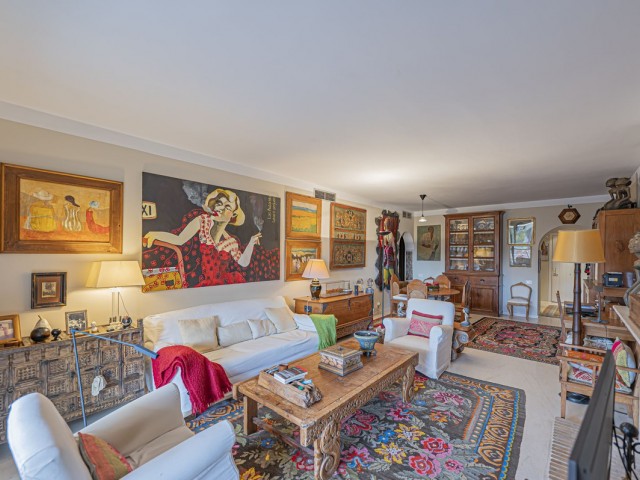 Apartment, Atalaya, R5237608