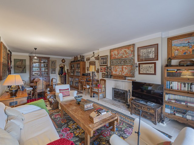 Apartment, Atalaya, R5237608