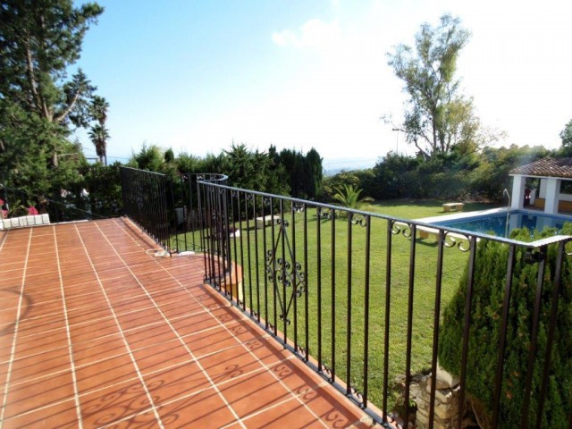 5 Bedrooms Townhouse in Mijas