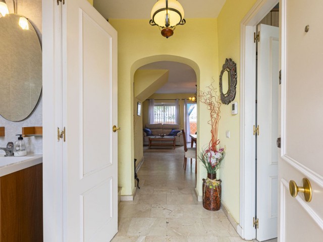 6 Slaapkamer Rijtjeshuis in Marbella