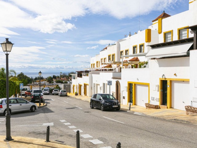 6 Slaapkamer Rijtjeshuis in Marbella