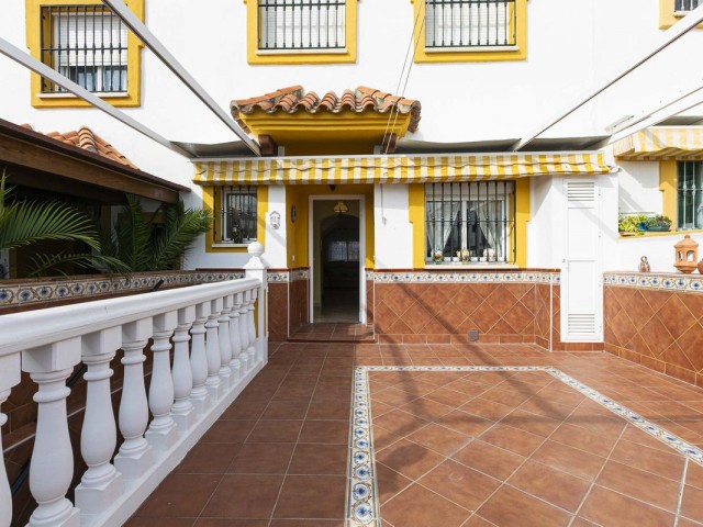 6 Slaapkamer Rijtjeshuis in Marbella
