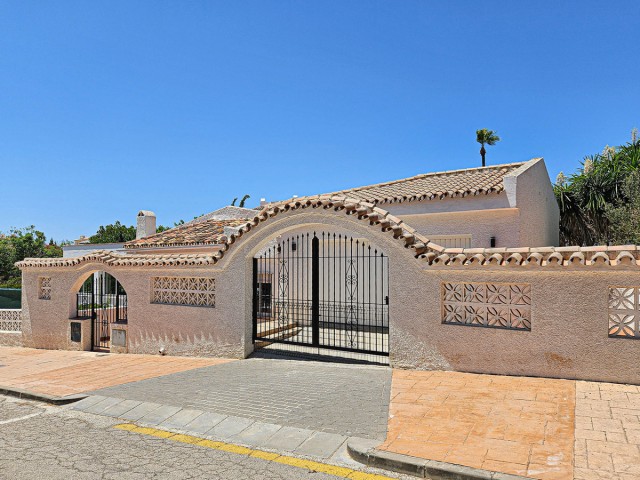 4 Bedrooms Villa in Riviera del Sol