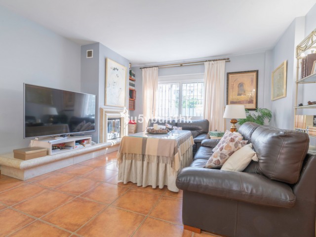 Villa con 4 Dormitorios  en Fuengirola