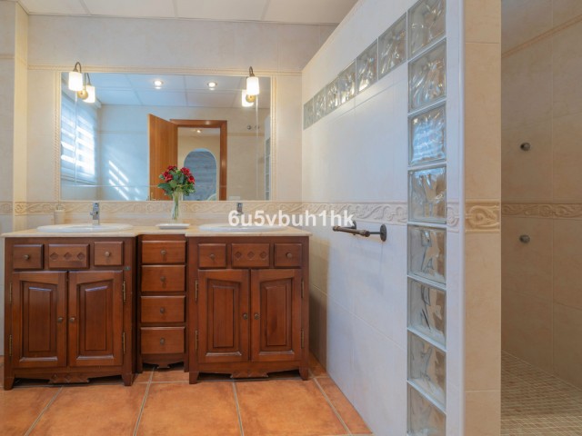 Villa con 4 Dormitorios  en Fuengirola