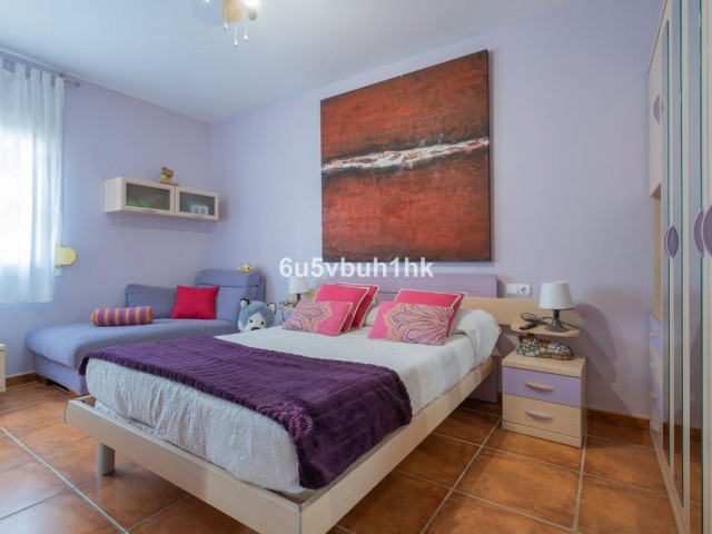 Villa con 4 Dormitorios  en Fuengirola