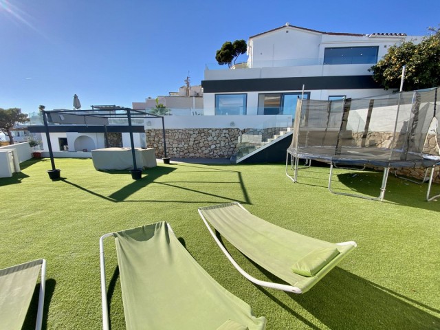 Villa avec 6 Chambres  à Benalmadena Pueblo