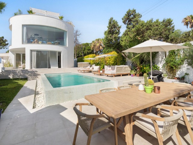 Villa, Marbesa, R5237476