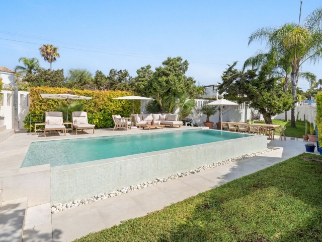 Villa, Marbesa, R5237476