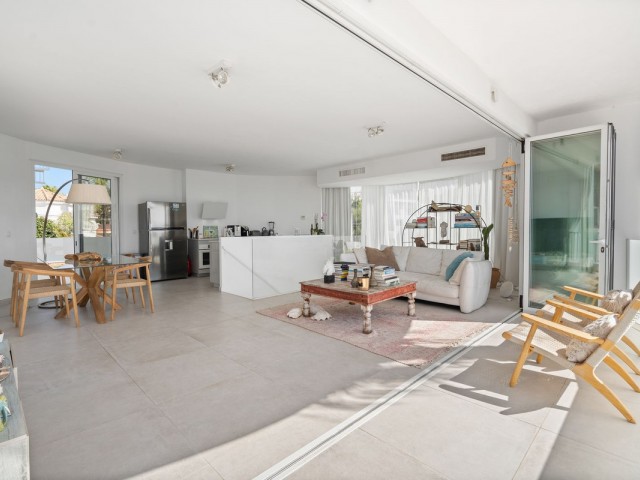 Villa avec 3 Chambres  à Marbesa
