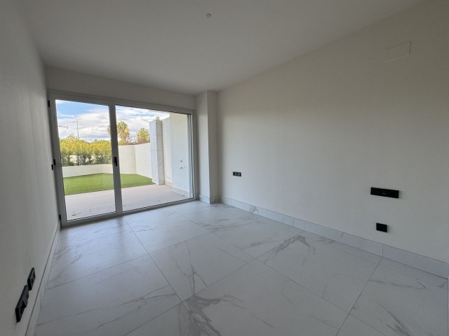 2 Bedrooms Apartment in San Pedro de Alcántara