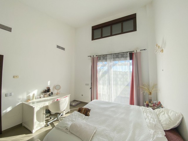 Villa avec 5 Chambres  à Valle Romano