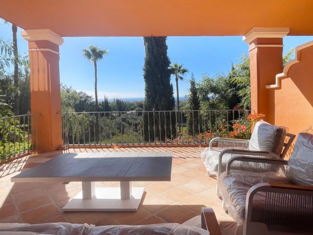 Apartment, Monte Halcones, R4545196