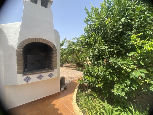 3 Bedrooms Villa in Elviria