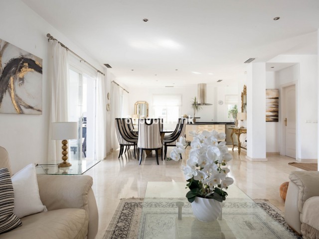 6 Bedrooms Townhouse in Mijas