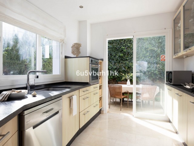 6 Bedrooms Townhouse in Mijas