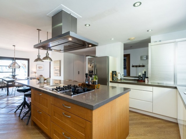 4 Bedrooms Townhouse in Benahavís