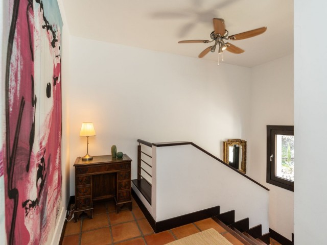 4 Bedrooms Townhouse in Benahavís