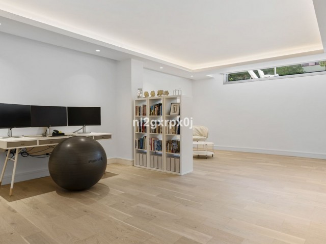 3 Bedrooms Villa in Marbella