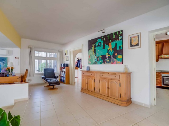 Villa avec 4 Chambres  à Sierrezuela