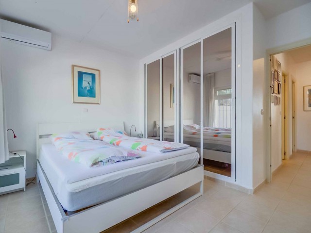 Villa avec 4 Chambres  à Sierrezuela