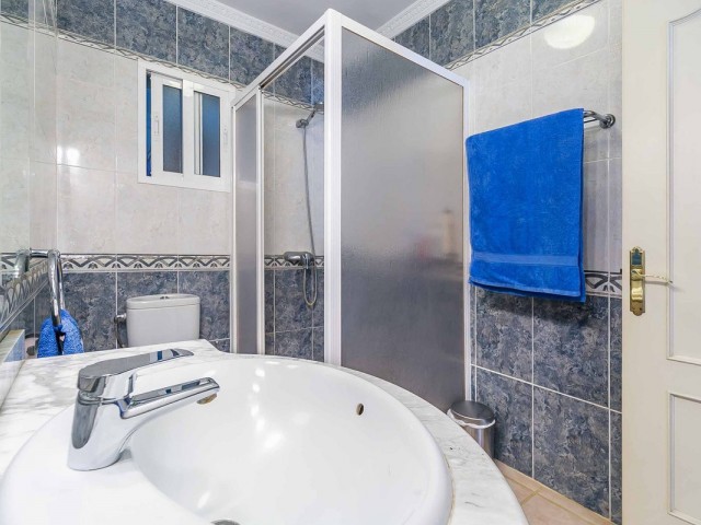 Villa avec 4 Chambres  à Sierrezuela