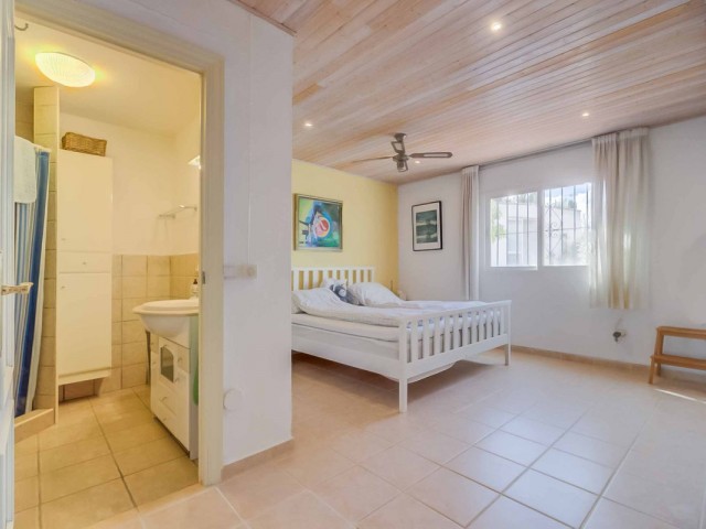 Villa avec 4 Chambres  à Sierrezuela