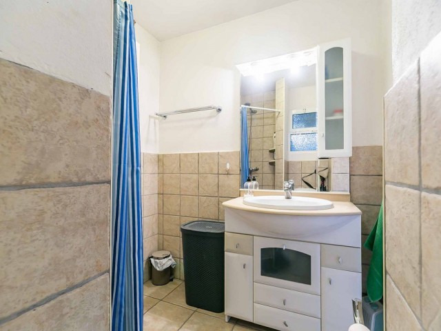 Villa avec 4 Chambres  à Sierrezuela