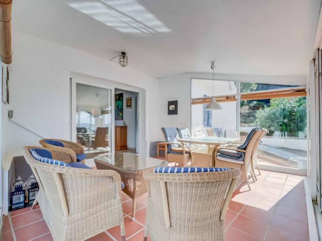 Villa avec 4 Chambres  à Sierrezuela