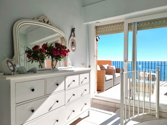 2 Bedrooms Apartment in Calahonda