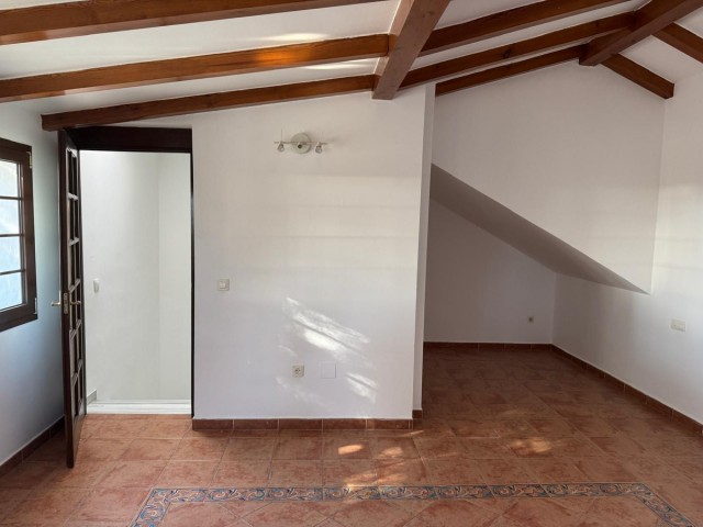 4 Bedrooms Townhouse in Marbella