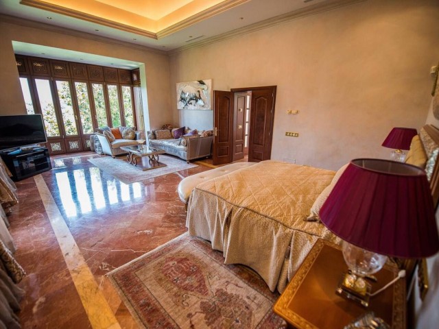 8 Soveroms Villa i La Zagaleta
