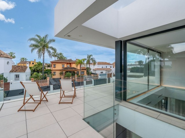 5 Makuuhuoneen Huvila San Pedro de Alcántara