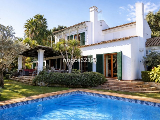 Villa avec 5 Chambres  à Sotogrande Costa
