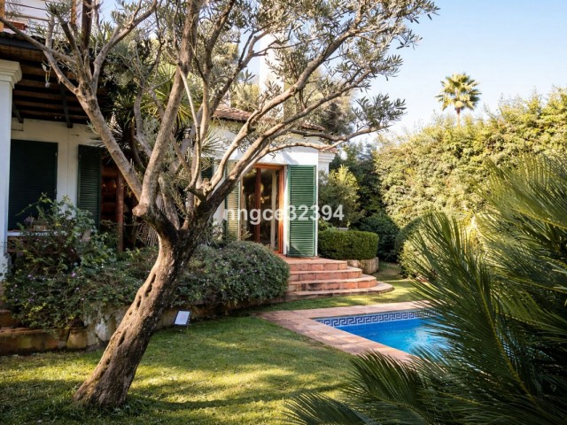 Villa avec 5 Chambres  à Sotogrande Costa