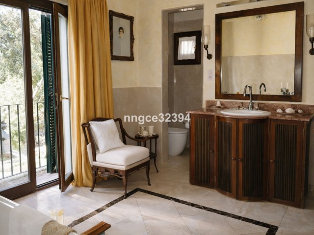 Villa avec 5 Chambres  à Sotogrande Costa