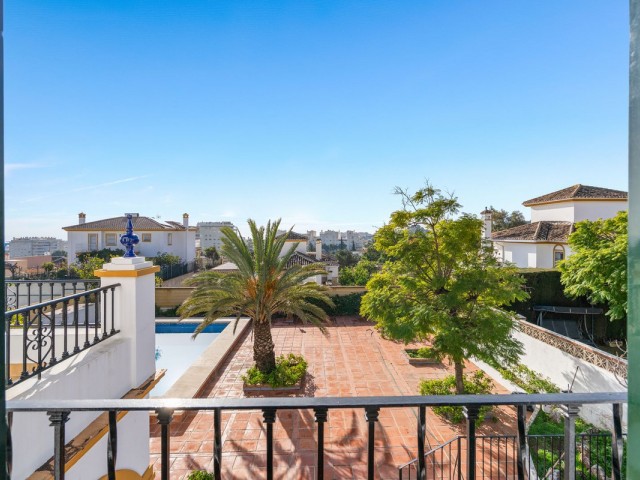 5 Bedrooms Villa in Arroyo de la Miel