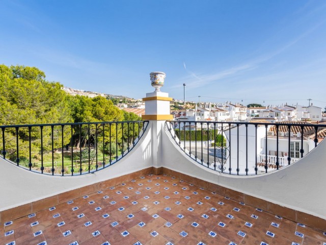5 Bedrooms Villa in Arroyo de la Miel