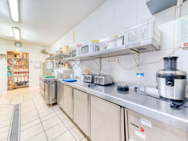 Commercial in San Pedro de Alcántara