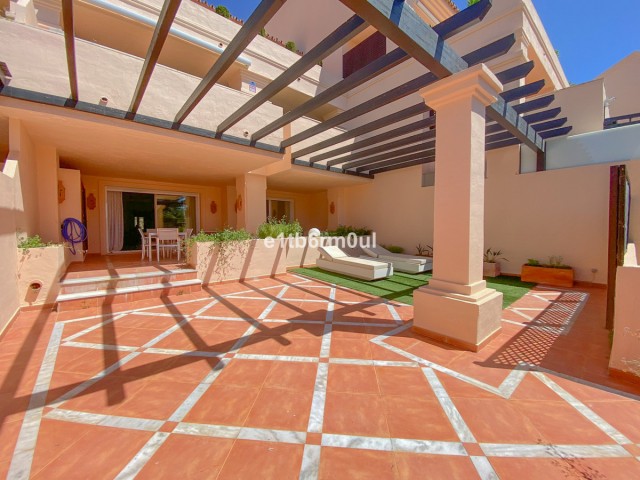 Apartment Nueva Andalucía - R5253589