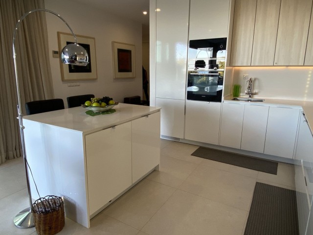 Maison mitoyenne avec 3 Chambres  à Casares Playa
