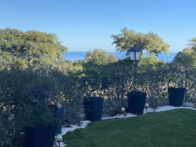 Maison mitoyenne avec 3 Chambres  à Casares Playa