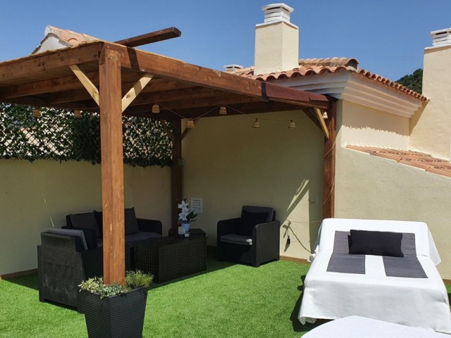 Appartement avec 3 Chambres  à Mijas