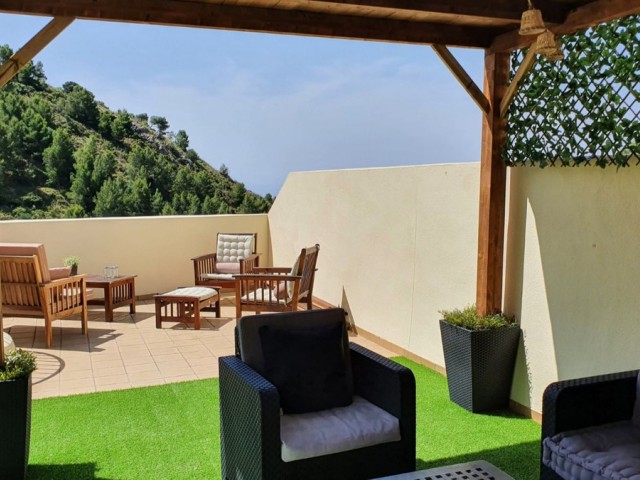 Appartement avec 3 Chambres  à Mijas