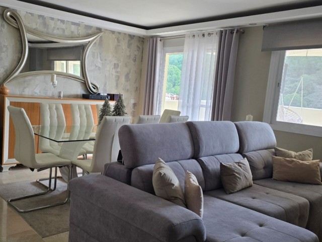 Appartement avec 3 Chambres  à Mijas