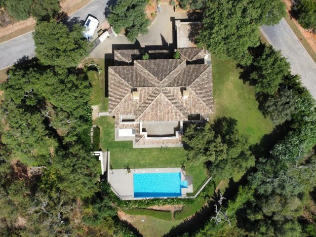 4 Makuuhuoneen Huvila Sotogrande