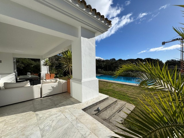 4 Makuuhuoneen Huvila Sotogrande