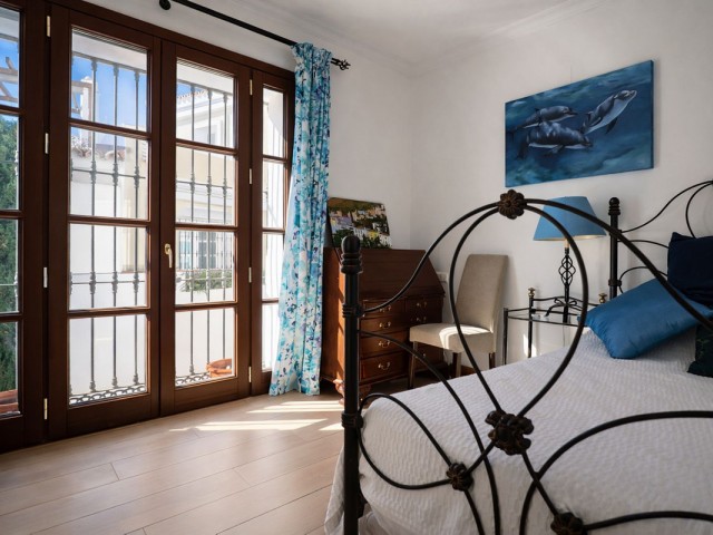 Maison mitoyenne avec 3 Chambres  à La Heredia