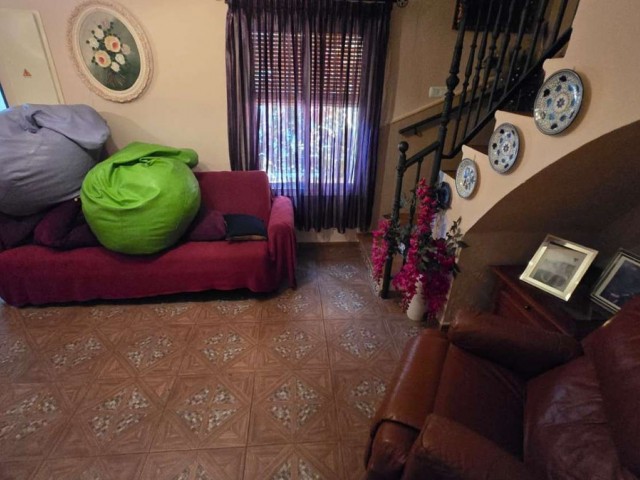 6 Slaapkamer Villa in Alhaurín de la Torre