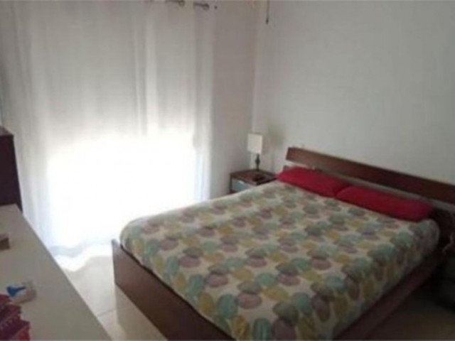 Adosado con 3 Dormitorios  en Marbella